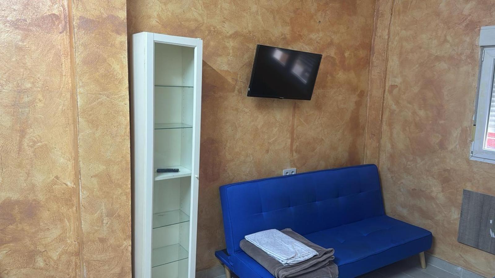 Lowcost Apartment